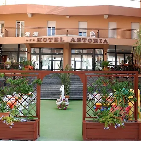 호텔 Astoria 3*